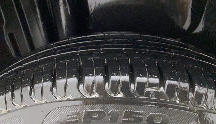 2012 Maruti Swift Dzire VXI, Petrol, Manual, 79,303 km, Right Rear Tyre Tread