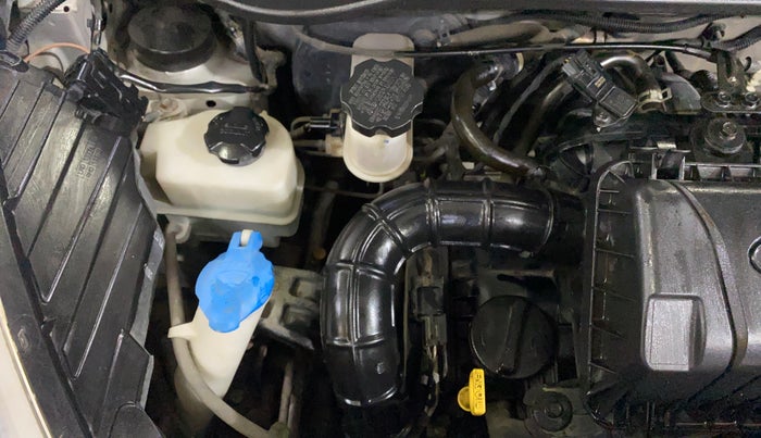 2015 Hyundai Eon ERA +, Petrol, Manual, 48,128 km, Engine View - Right