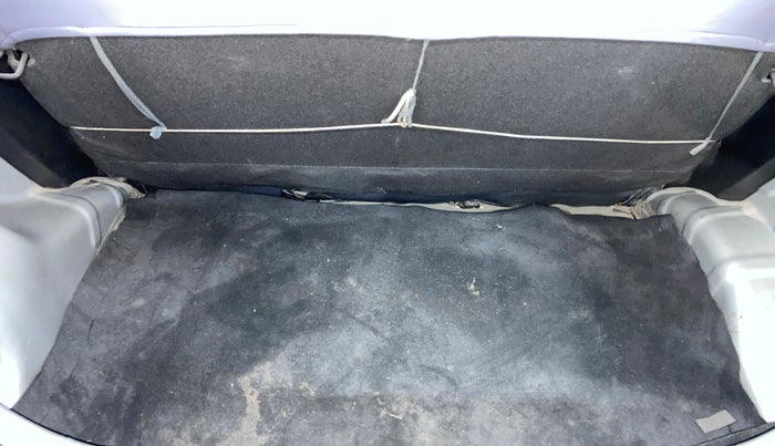 2015 Hyundai Eon ERA +, Petrol, Manual, 48,128 km, Boot Inside