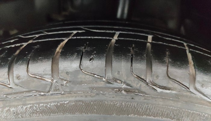 2023 Tata NEXON XZ PLUS PETROL, Petrol, Manual, 30,514 km, Left Front Tyre Tread