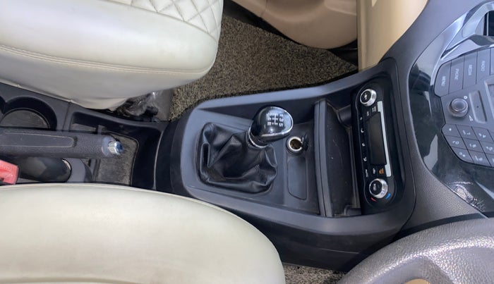 2016 Ford Figo Aspire TITANIUM 1.2 PETROL, Petrol, Manual, 63,068 km, Gear Lever