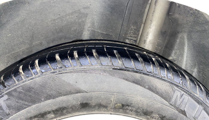 2016 Ford Figo Aspire TITANIUM 1.2 PETROL, Petrol, Manual, 63,068 km, Left Rear Tyre Tread