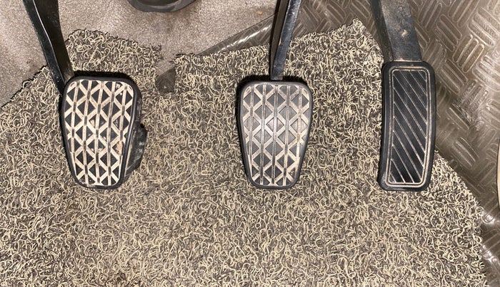 2016 Ford Figo Aspire TITANIUM 1.2 PETROL, Petrol, Manual, 63,068 km, Pedals