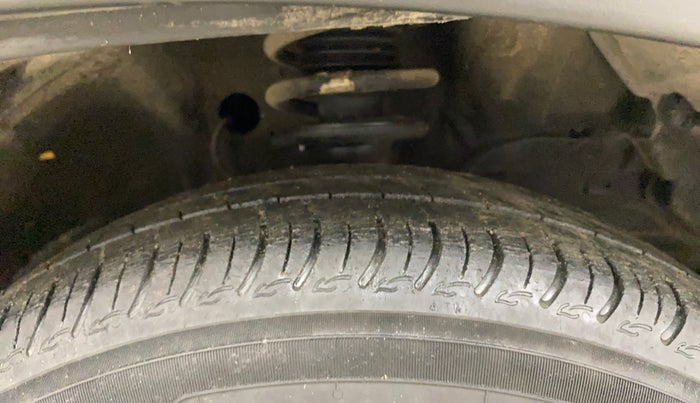 2020 Maruti S PRESSO VXI+, Petrol, Manual, 62,272 km, Right Front Tyre Tread