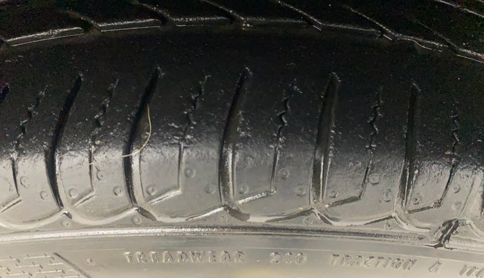 2015 Ford Ecosport TITANIUM 1.5L PETROL AT, Petrol, Automatic, 67,592 km, Right Front Tyre Tread