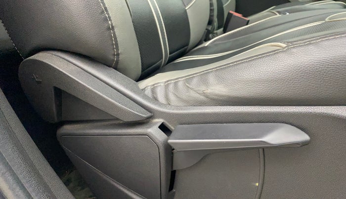 2015 Ford Ecosport TITANIUM 1.5L PETROL AT, Petrol, Automatic, 67,592 km, Driver Side Adjustment Panel