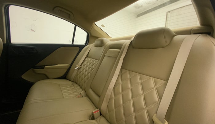 2014 Honda City 1.5L I-VTEC SV, Petrol, Manual, 54,276 km, Right Side Rear Door Cabin