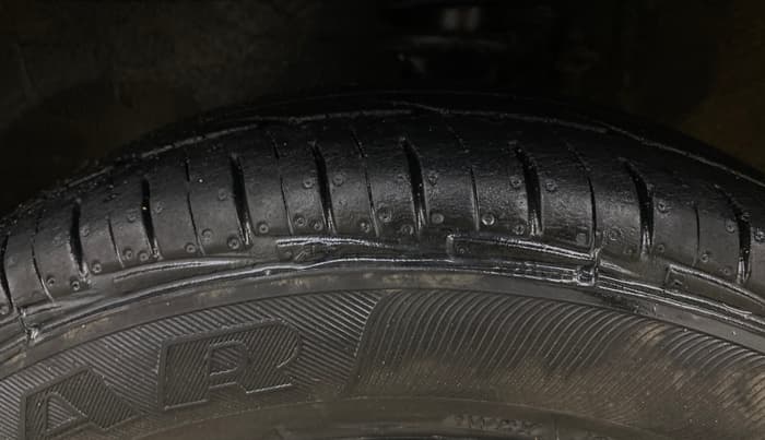2016 Maruti Alto 800 LXI, Petrol, Manual, 81,698 km, Left Front Tyre Tread