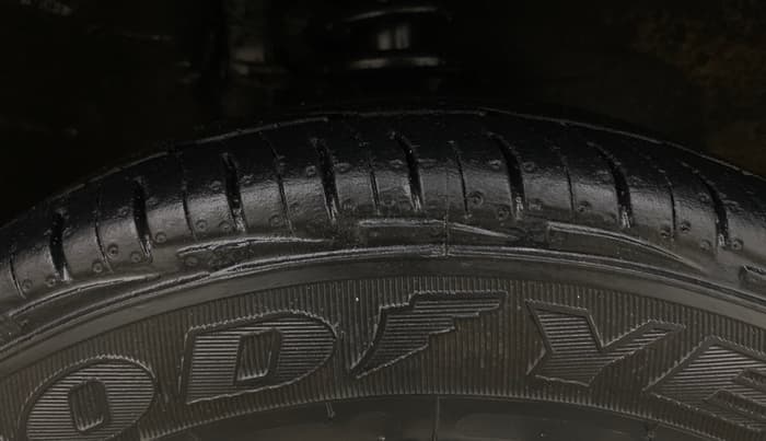 2016 Maruti Alto 800 LXI, Petrol, Manual, 81,698 km, Right Front Tyre Tread