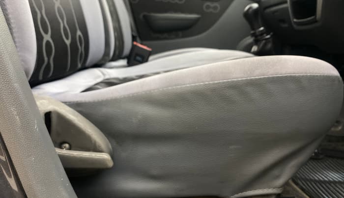 2016 Maruti Alto 800 LXI, Petrol, Manual, 81,698 km, Driver Side Adjustment Panel