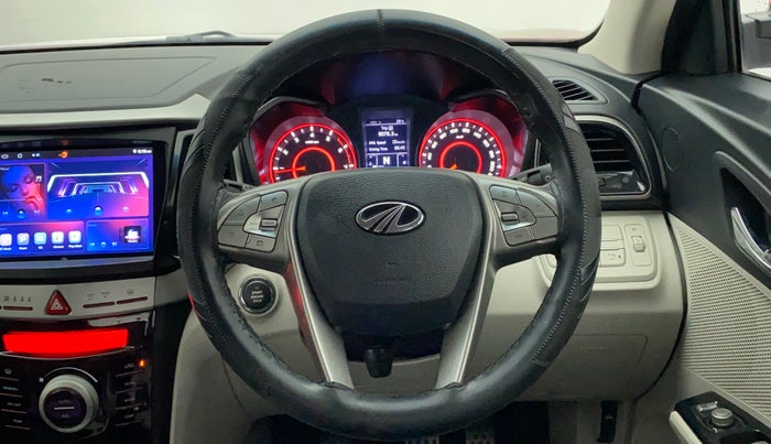 2021 Mahindra XUV300 W8 (O) 1.2 PETROL, Petrol, Manual, 48,853 km, Steering Wheel Close Up