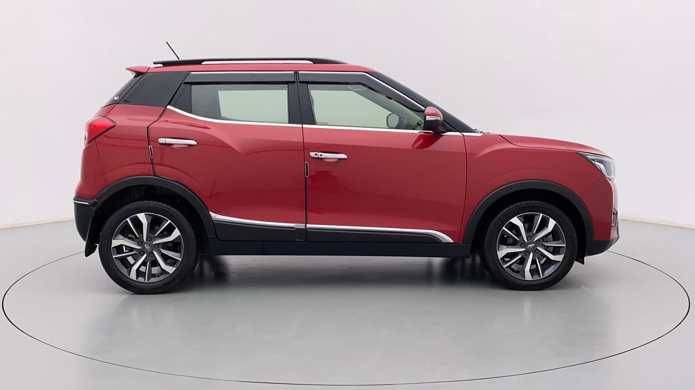 2021 Mahindra XUV300 W8 (O) 1.2 PETROL, Petrol, Manual, 48,853 km, Right Side View