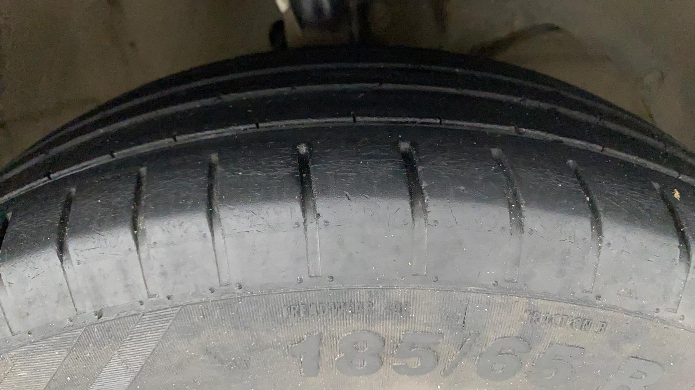 2019 Maruti Swift ZXI PLUS AMT, Petrol, Automatic, 53,321 km, Right Front Tyre Tread