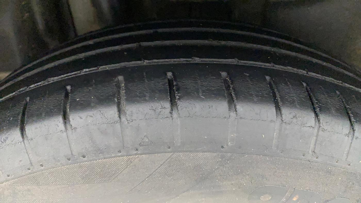 2019 Maruti Swift ZXI PLUS AMT, Petrol, Automatic, 53,321 km, Right Rear Tyre Tread