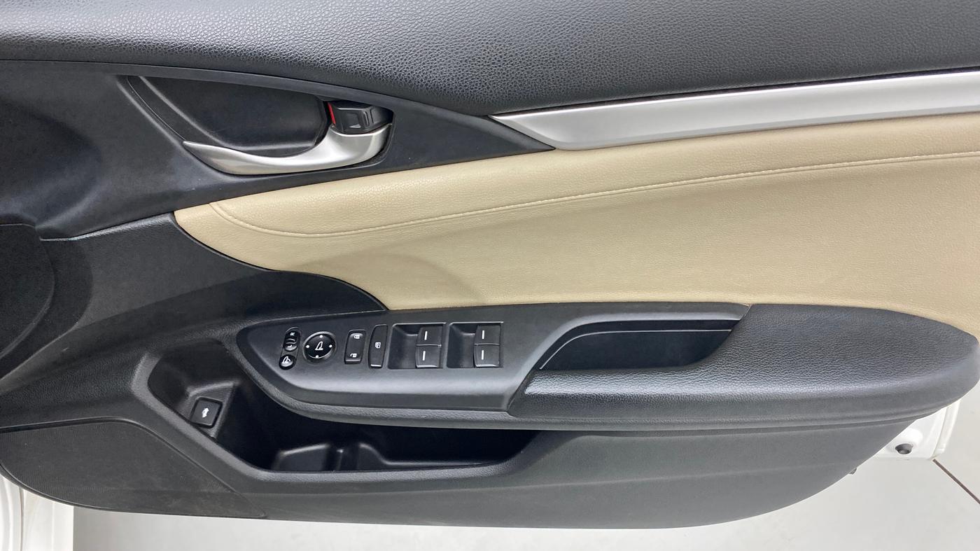 2019 Honda Civic 1.8L I-VTEC VX CVT, Petrol, Automatic, 31,018 km, Driver Side Door Panels Control