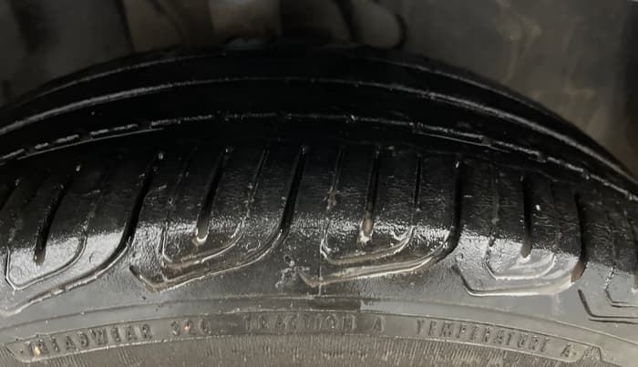 2024 Tata ALTROZ XZ PLUS SUNROOF CNG, CNG, Manual, 43,344 km, Right Front Tyre Tread