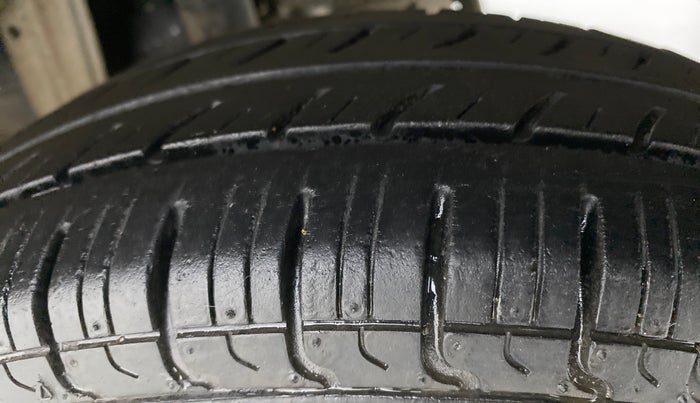 2018 Maruti Alto 800 LXI, Petrol, Manual, 19,149 km, Left Rear Tyre Tread