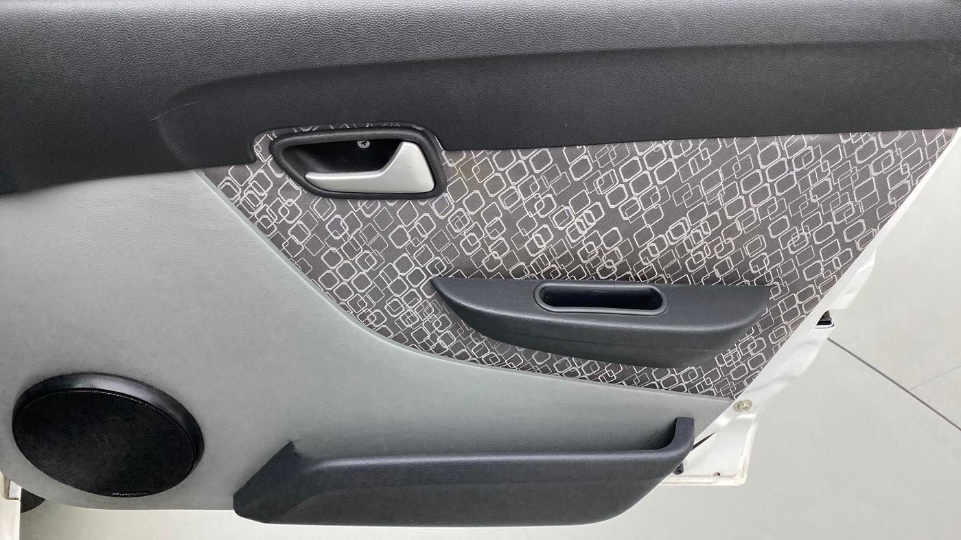 2018 Maruti Alto 800 LXI, Petrol, Manual, 19,149 km, Driver Side Door Panels Control