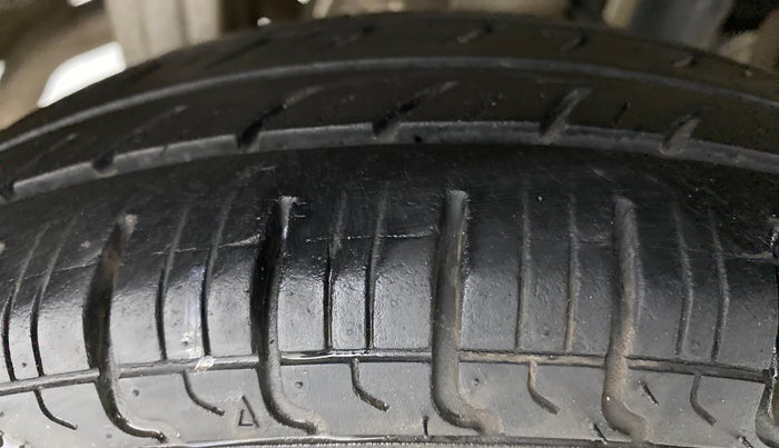 2018 Maruti Alto 800 LXI, Petrol, Manual, 19,149 km, Right Rear Tyre Tread