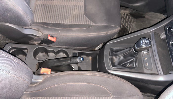 2020 Ford FREESTYLE TITANIUM 1.2 PETROL, Petrol, Manual, 43,550 km, Gear Lever