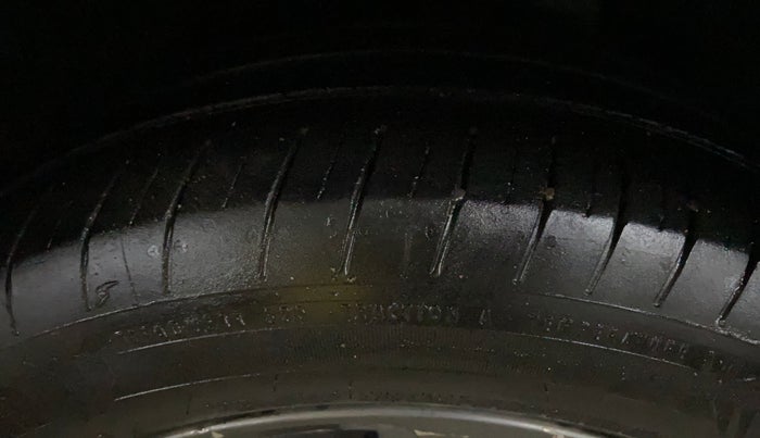 2020 Ford FREESTYLE TITANIUM 1.2 PETROL, Petrol, Manual, 43,550 km, Left Rear Tyre Tread