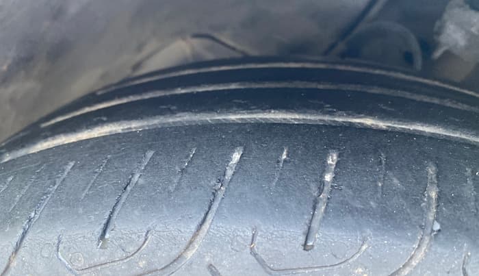 2019 Tata Tiago XZ PLUS PETROL, CNG, Manual, 1,02,379 km, Left Front Tyre Tread
