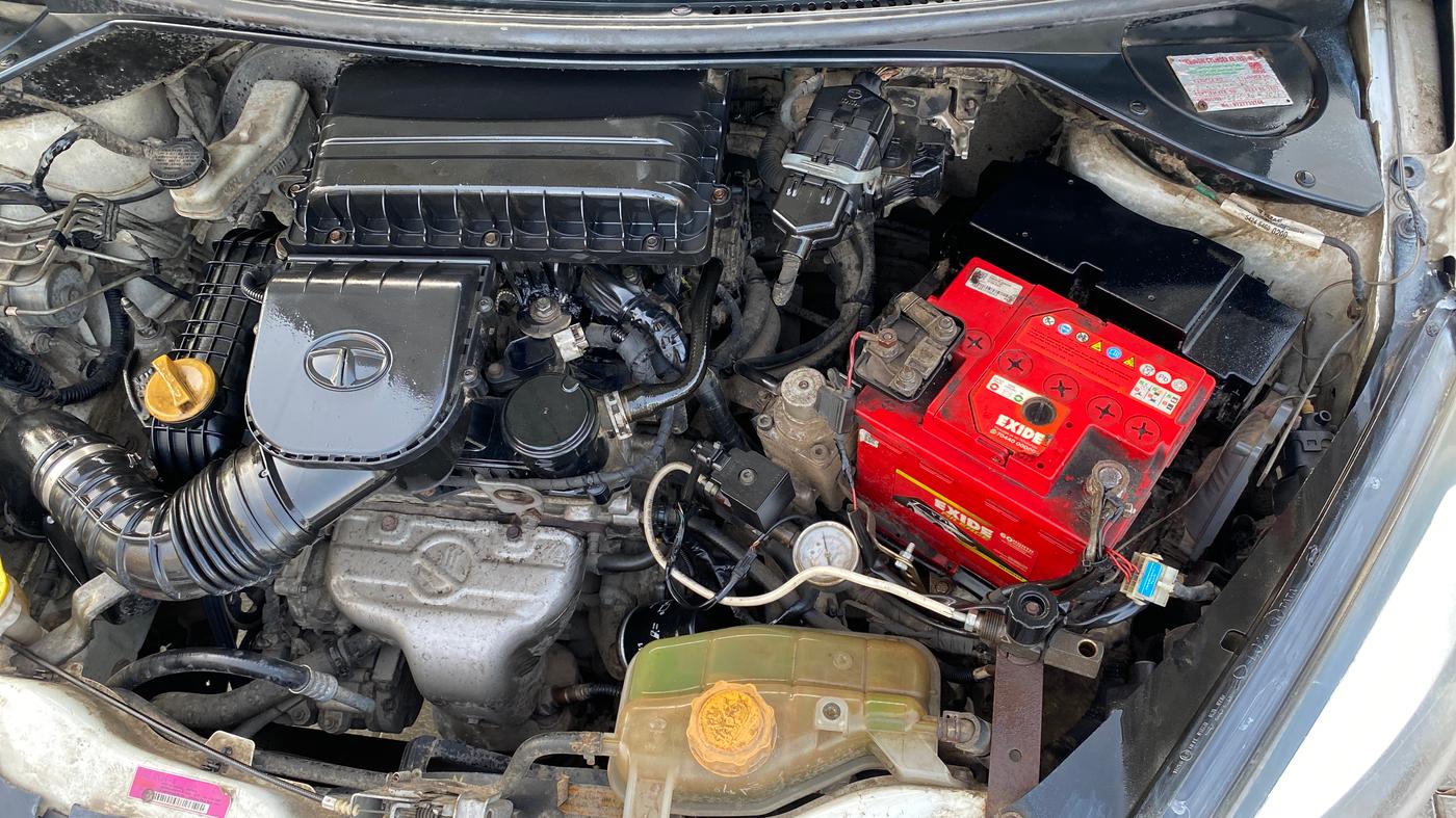 2019 Tata Tiago XZ PLUS PETROL, CNG, Manual, 1,02,379 km, Engine View - Left