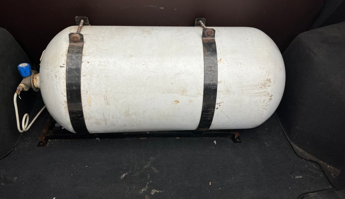 2017 Ford Ecosport AMBIENTE 1.5L PETROL, CNG, Manual, 1,05,543 km, Boot Inside