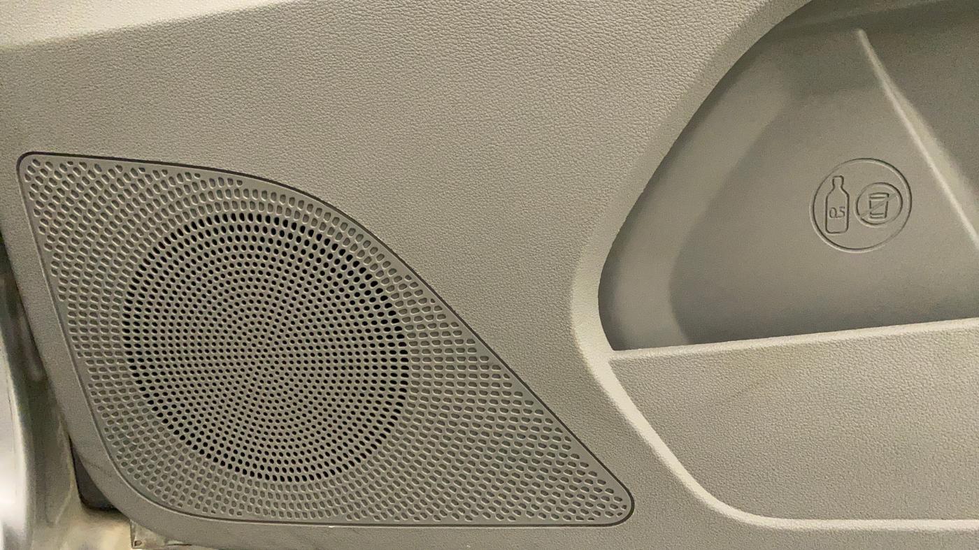 2018 Tata Tiago XZ PETROL, Petrol, Manual, 76,127 km, Speaker