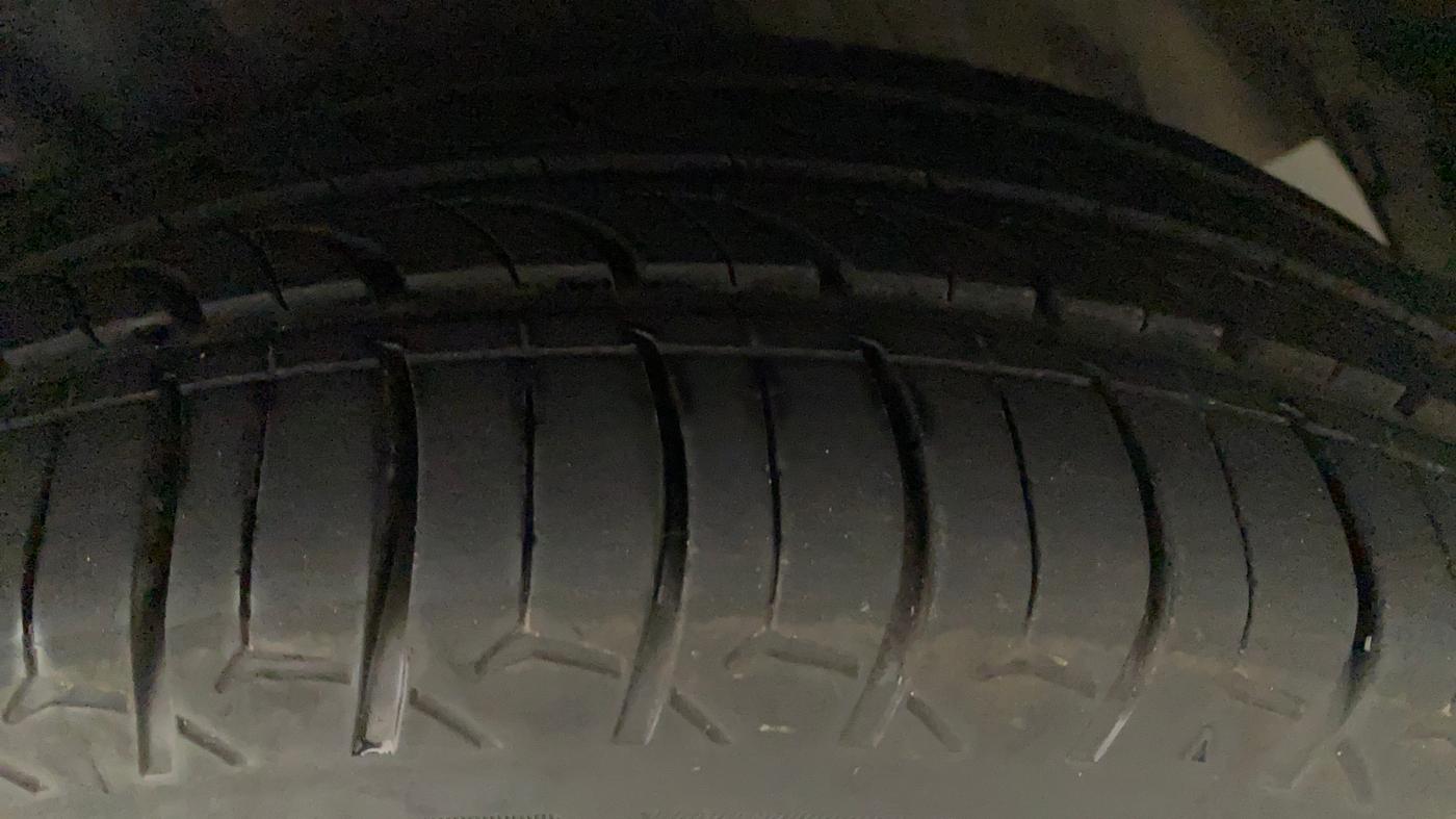 2018 Tata Tiago XZ PETROL, Petrol, Manual, 76,127 km, Left Rear Tyre Tread