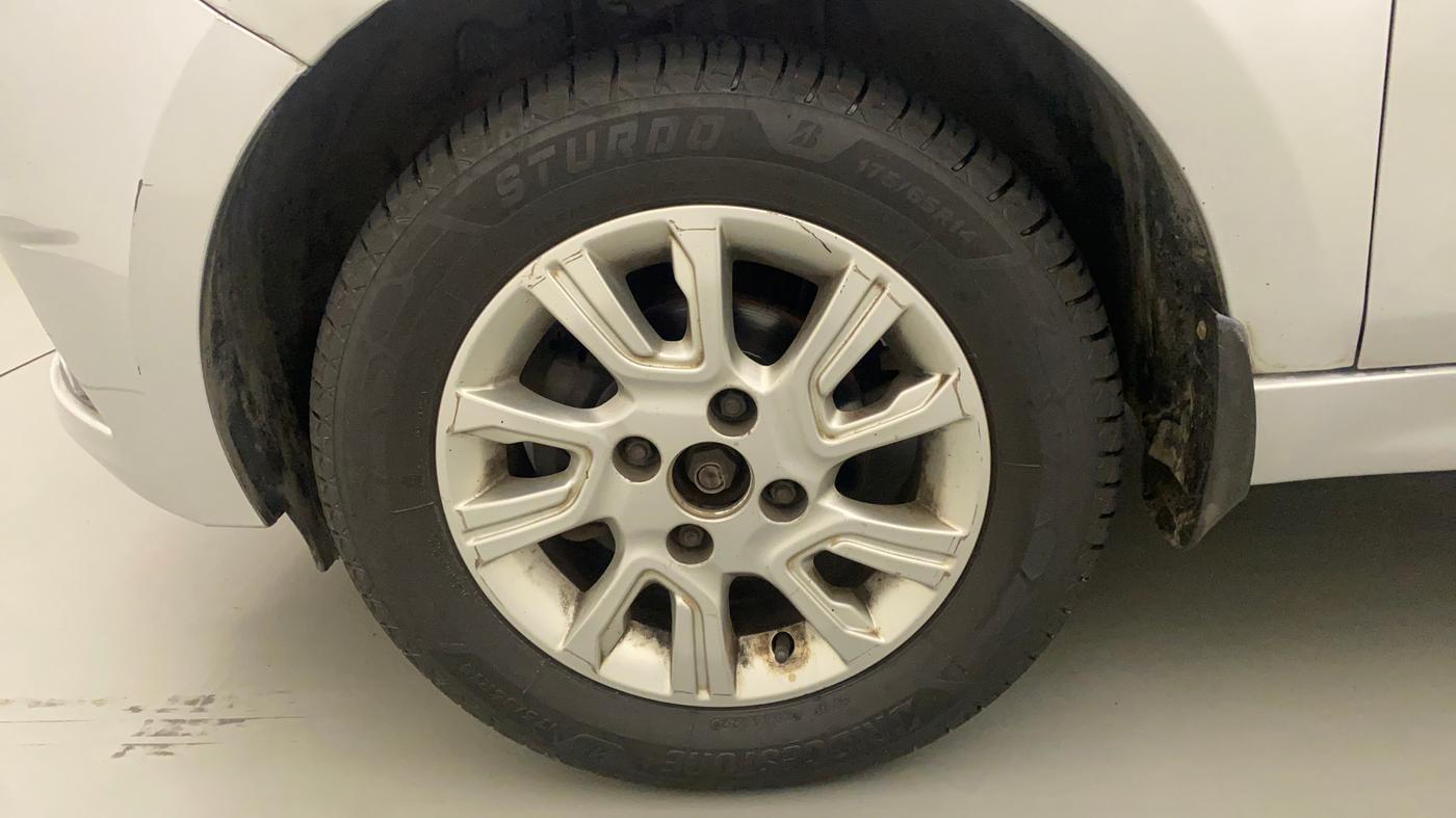 2018 Tata Tiago XZ PETROL, Petrol, Manual, 76,127 km, Left Front Wheel