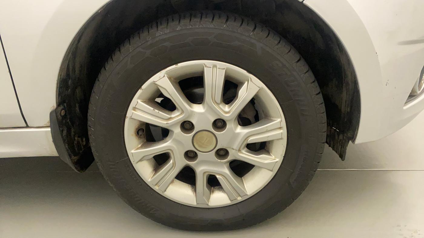 2018 Tata Tiago XZ PETROL, Petrol, Manual, 76,127 km, Right Front Wheel