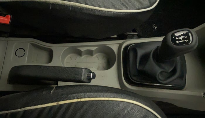 2018 Tata Tiago XZ PETROL, Petrol, Manual, 76,127 km, Gear Lever