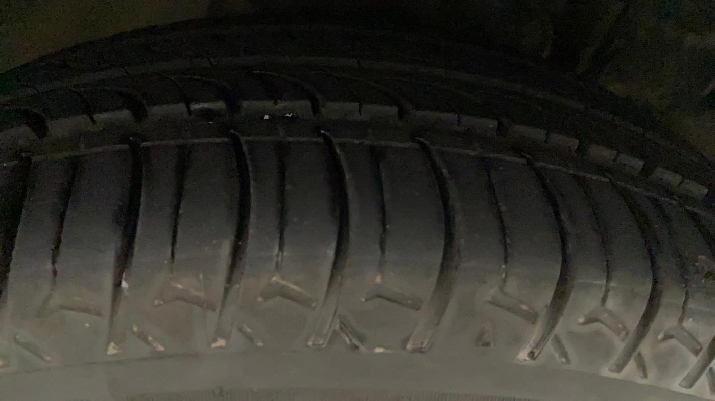 2018 Tata Tiago XZ PETROL, Petrol, Manual, 76,127 km, Right Rear Tyre Tread