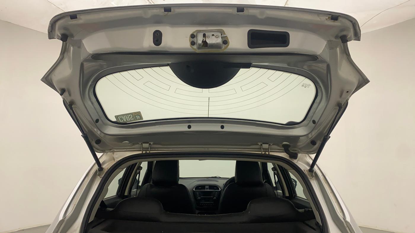 2018 Tata Tiago XZ PETROL, Petrol, Manual, 76,127 km, Boot Door Open