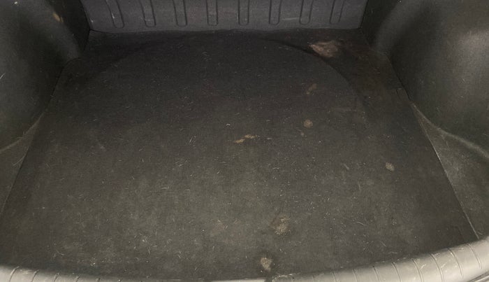 2018 Hyundai Verna 1.6 VTVT SX, Petrol, Manual, 91,155 km, Boot Inside