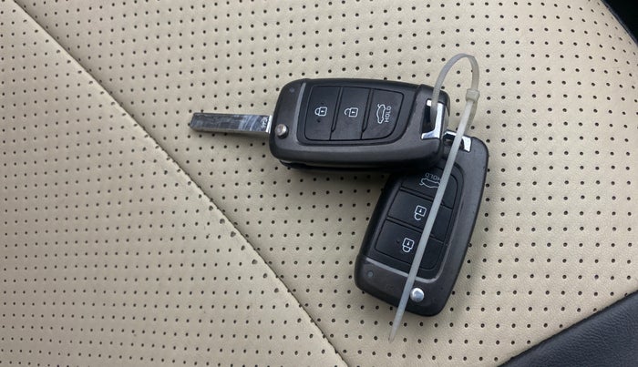 2018 Hyundai Verna 1.6 VTVT SX, Petrol, Manual, 91,155 km, Key Close Up