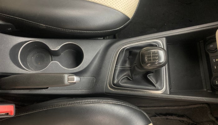 2018 Hyundai Verna 1.6 VTVT SX, Petrol, Manual, 91,155 km, Gear Lever