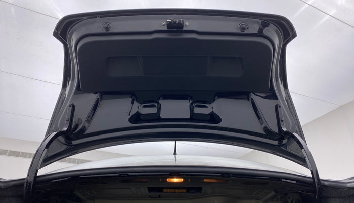 2012 Volkswagen Vento HIGHLINE DIESEL, Diesel, Manual, 75,455 km, Boot Door Open