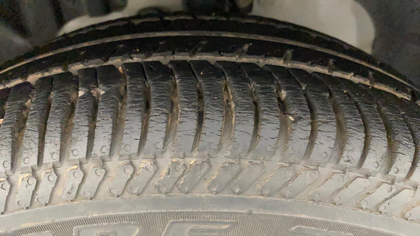 2017 Ford Ecosport AMBIENTE 1.5L PETROL, Petrol, Manual, 40,151 km, Left Front Tyre Tread