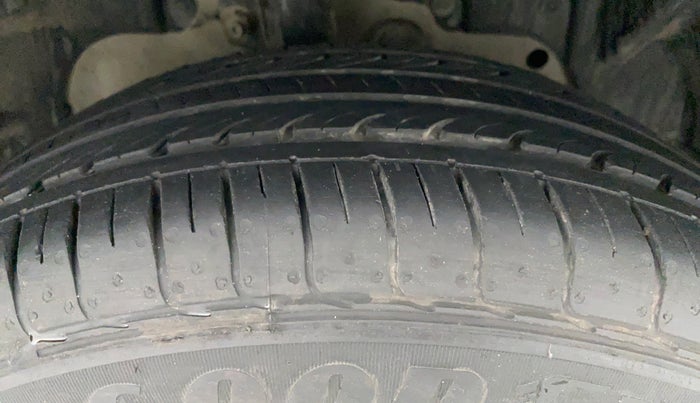 2014 Ford Ecosport 1.5AMBIENTE TI VCT, Petrol, Manual, 99,042 km, Right Front Tyre Tread