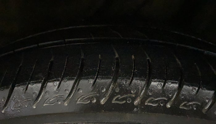 2014 Honda Mobilio 1.5L I-VTEC V, Petrol, Manual, 46,518 km, Left Rear Tyre Tread