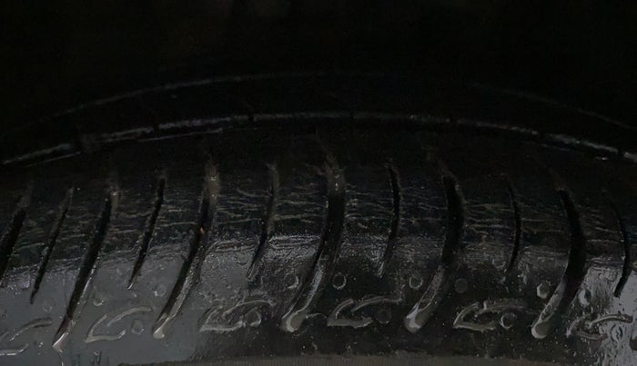 2014 Honda Mobilio 1.5L I-VTEC V, Petrol, Manual, 46,518 km, Right Front Tyre Tread