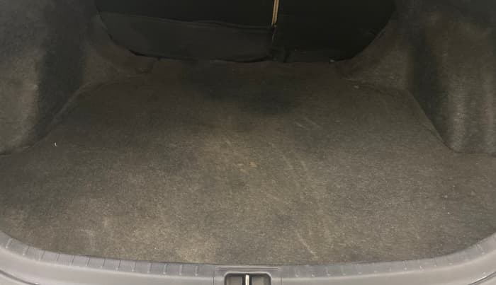 2015 Toyota Corolla Altis G PETROL, Petrol, Manual, 75,370 km, Boot Inside