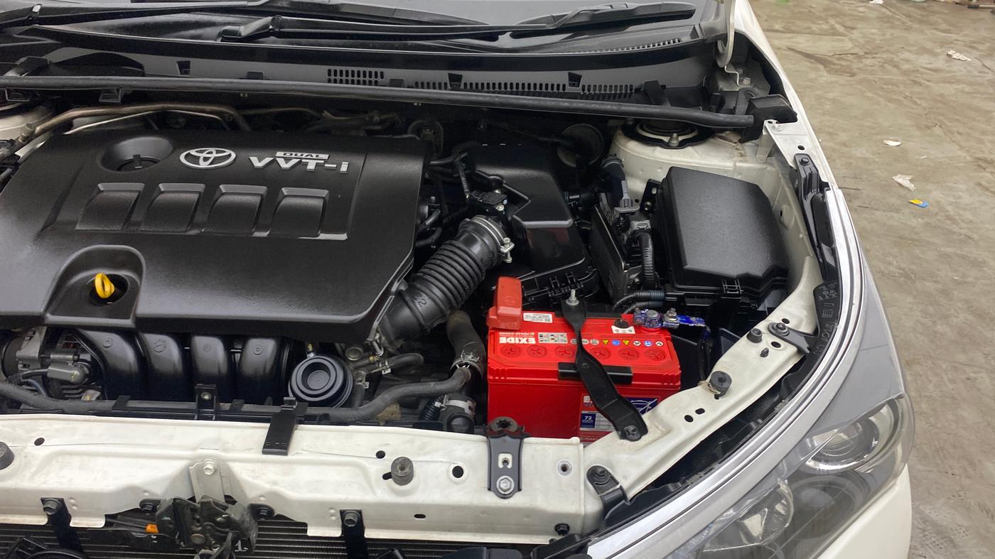 2015 Toyota Corolla Altis G PETROL, Petrol, Manual, 75,370 km, Engine View - Left