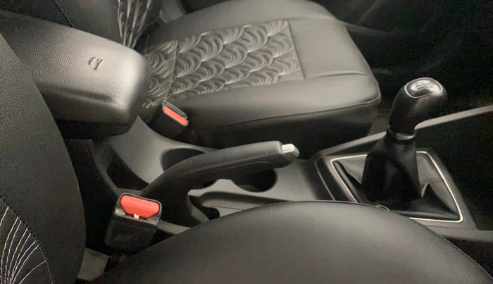 2015 Hyundai Elite i20 MAGNA 1.2, Petrol, Manual, 65,781 km, Gear Lever