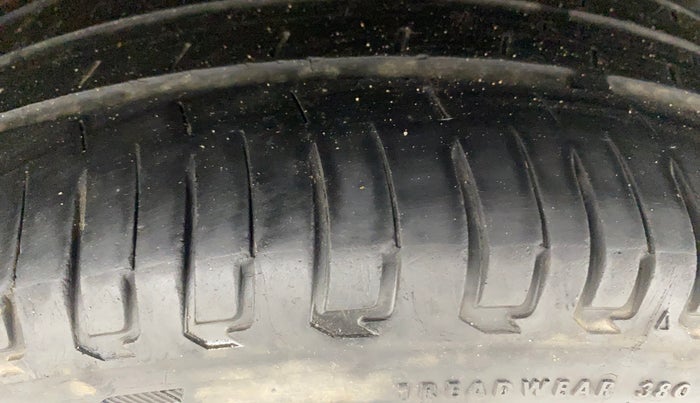 2021 Hyundai NEW I20 MAGNA 1.2 MT, Petrol, Manual, 43,713 km, Left Rear Tyre Tread