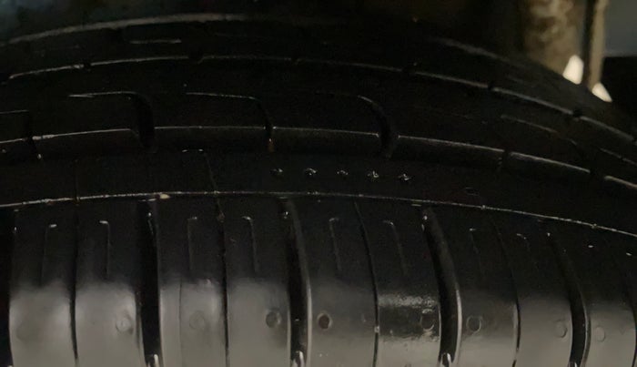 2014 Maruti Celerio VXI AMT, Petrol, Automatic, 80,039 km, Left Rear Tyre Tread