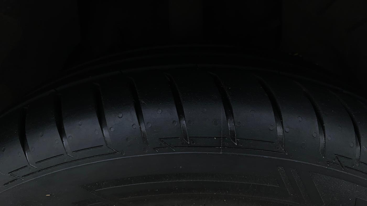 2016 Tata Zest XT PETROL, Petrol, Manual, 66,245 km, Right Front Tyre Tread