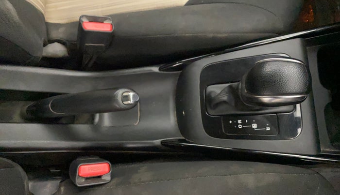 2023 Toyota Glanza G AMT, Petrol, Automatic, 1,31,108 km, Gear Lever